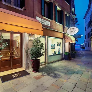 Nuovo Teson 3*, Venecia Italia